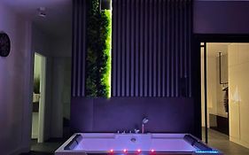 MagSpace Jacuzzi -Z WIDOKIEM NA RZEKĘ, FREE PARKING